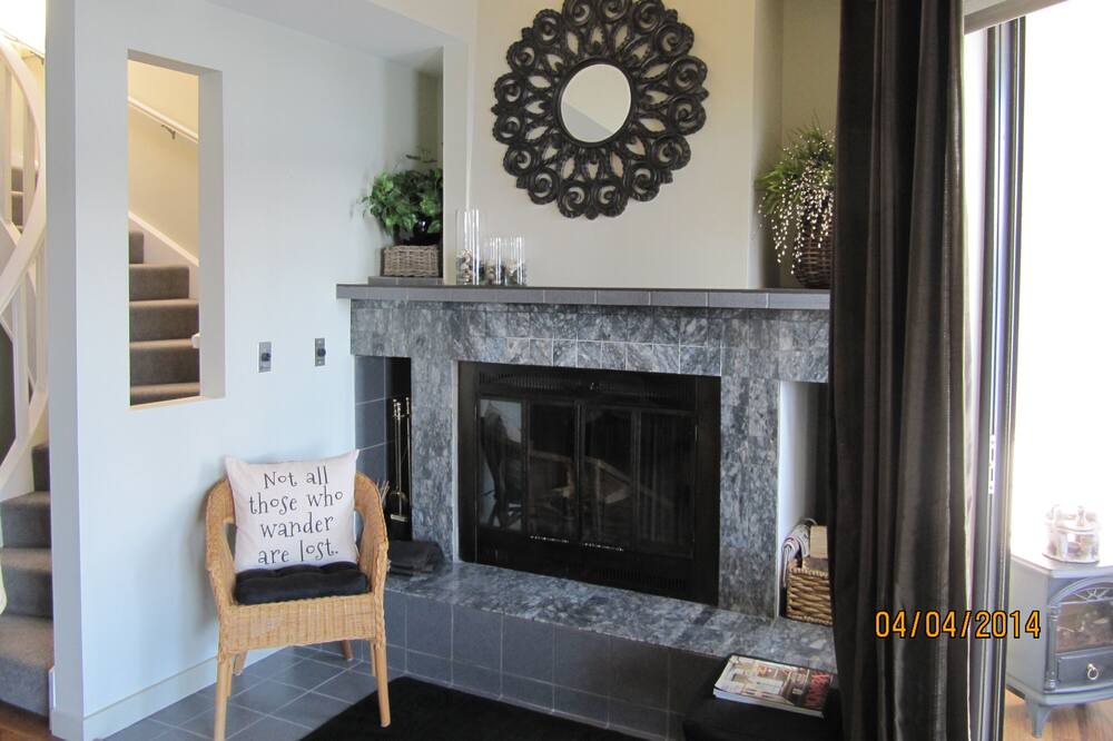 Photo of Livingroom in Gibsons