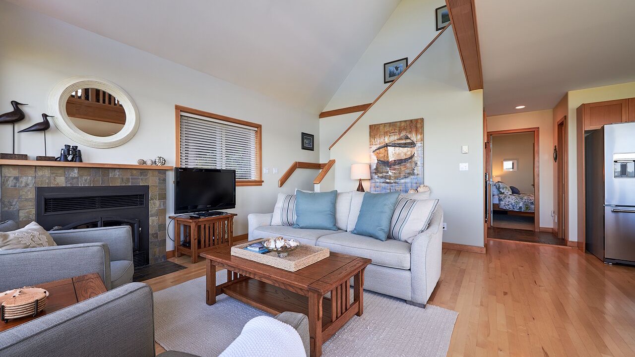 Photo of Livingroom in Union Bay