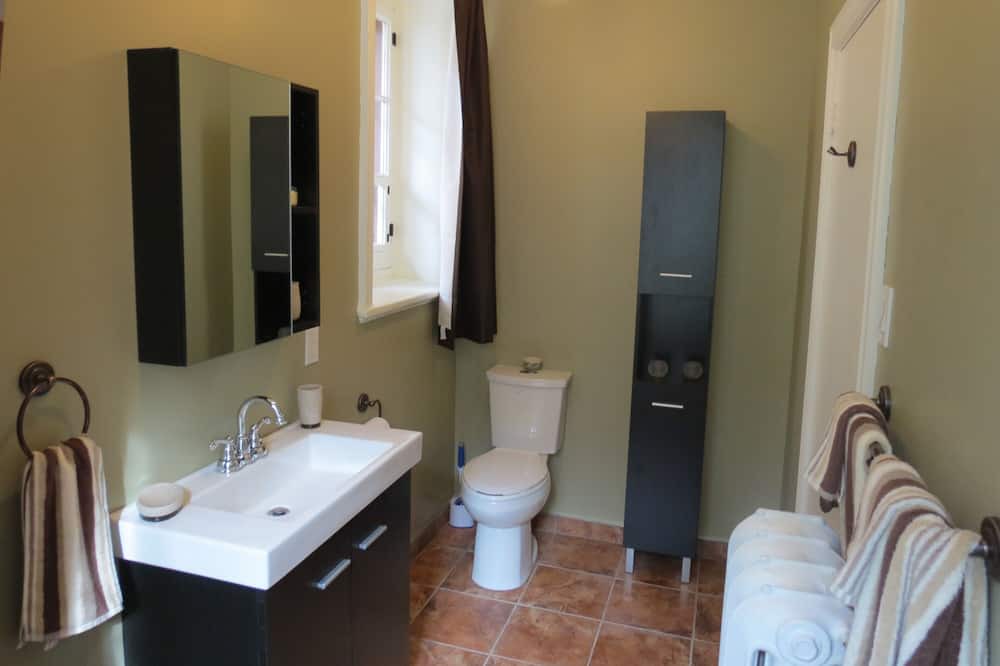 Photo of Bathroom in Lower Town