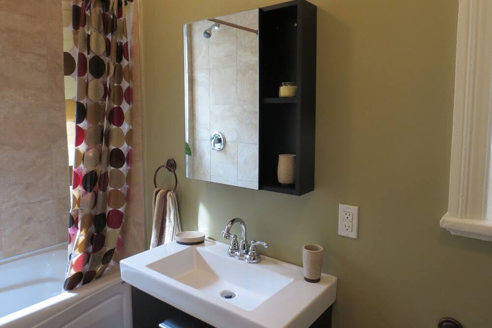 Photo of Bathroom in Lower Town
