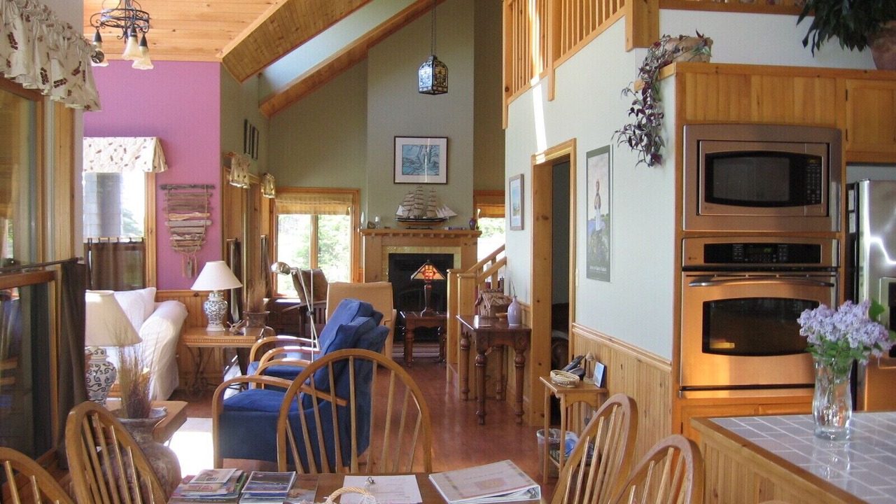 Photo of Others in Red House