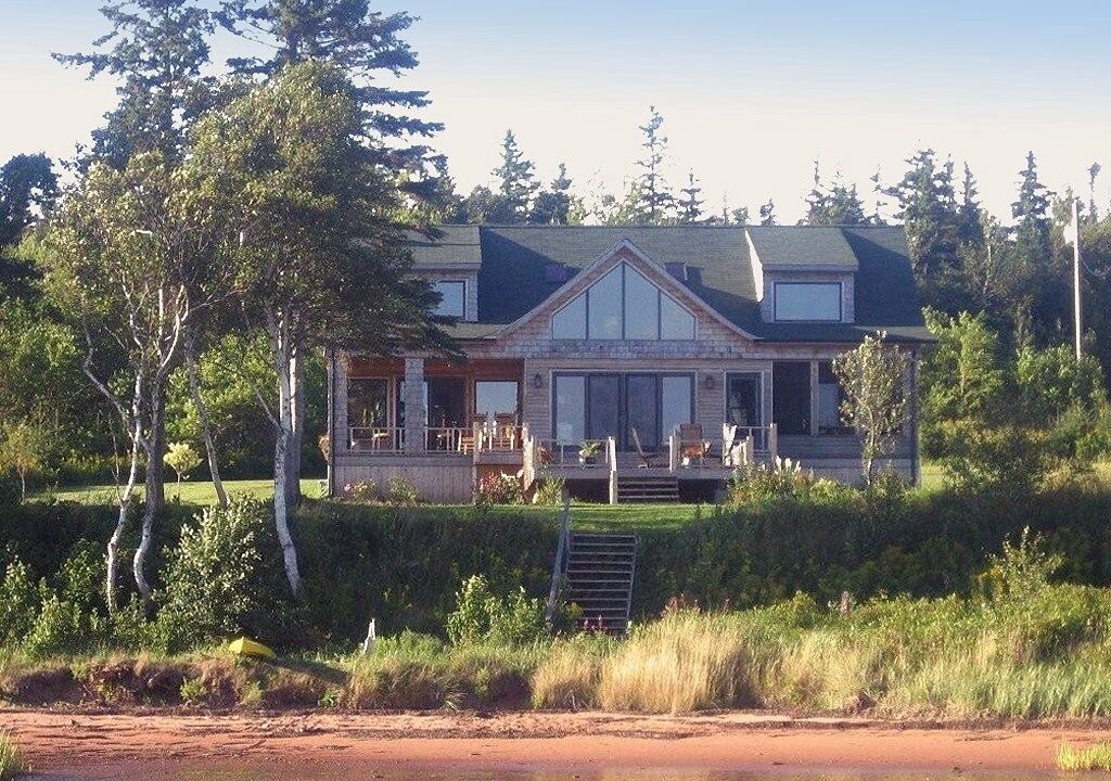 Photo of Outdoor in Red House