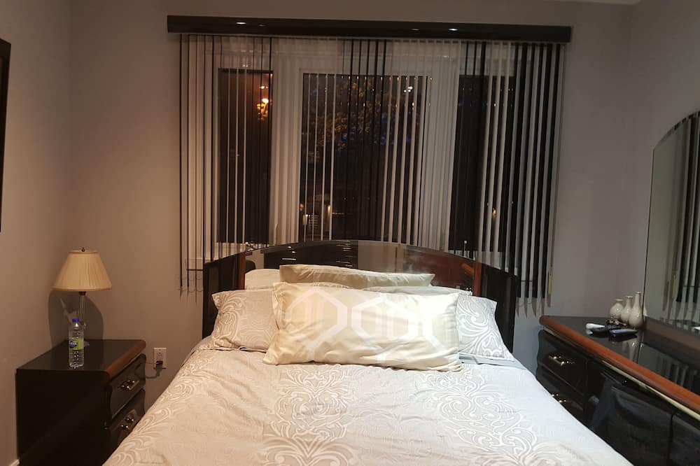 Photo of Bedroom in Brossard