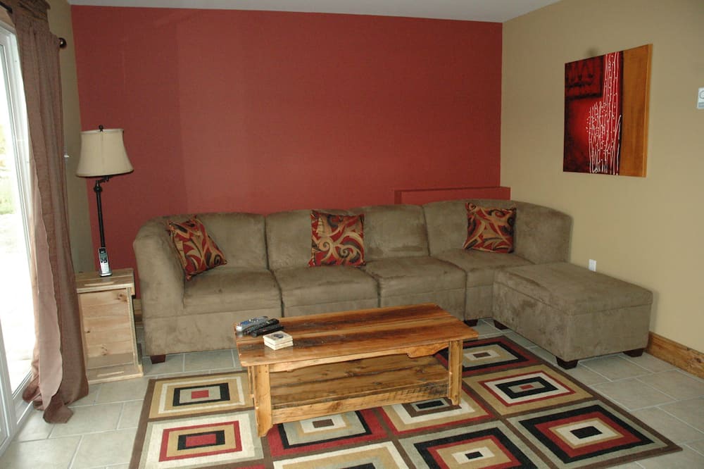 Photo of Bedroom in Ingonish Beach