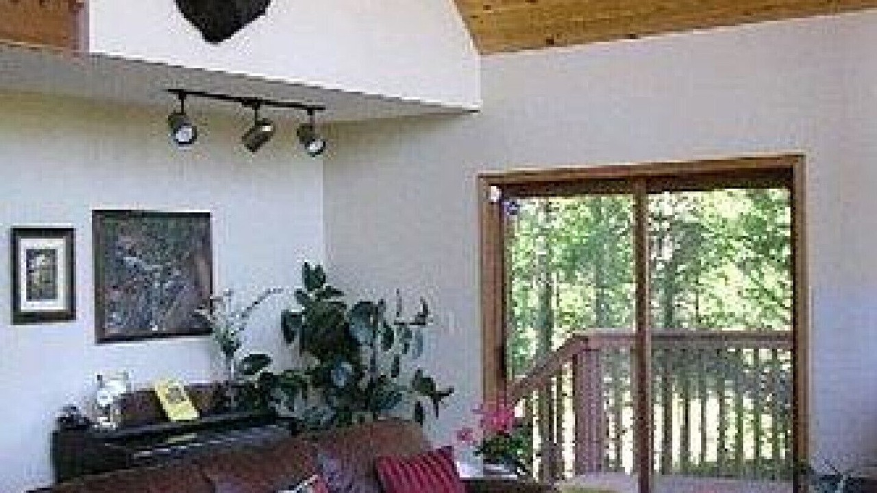 Photo of Livingroom in East Kootenay