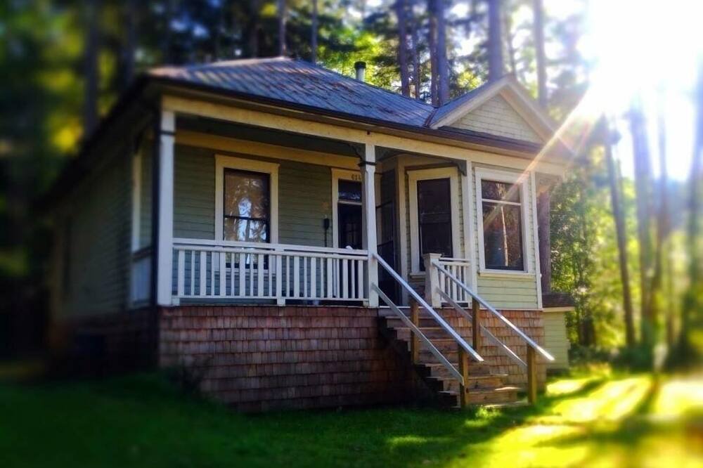 Photo of Others in Mayne Island