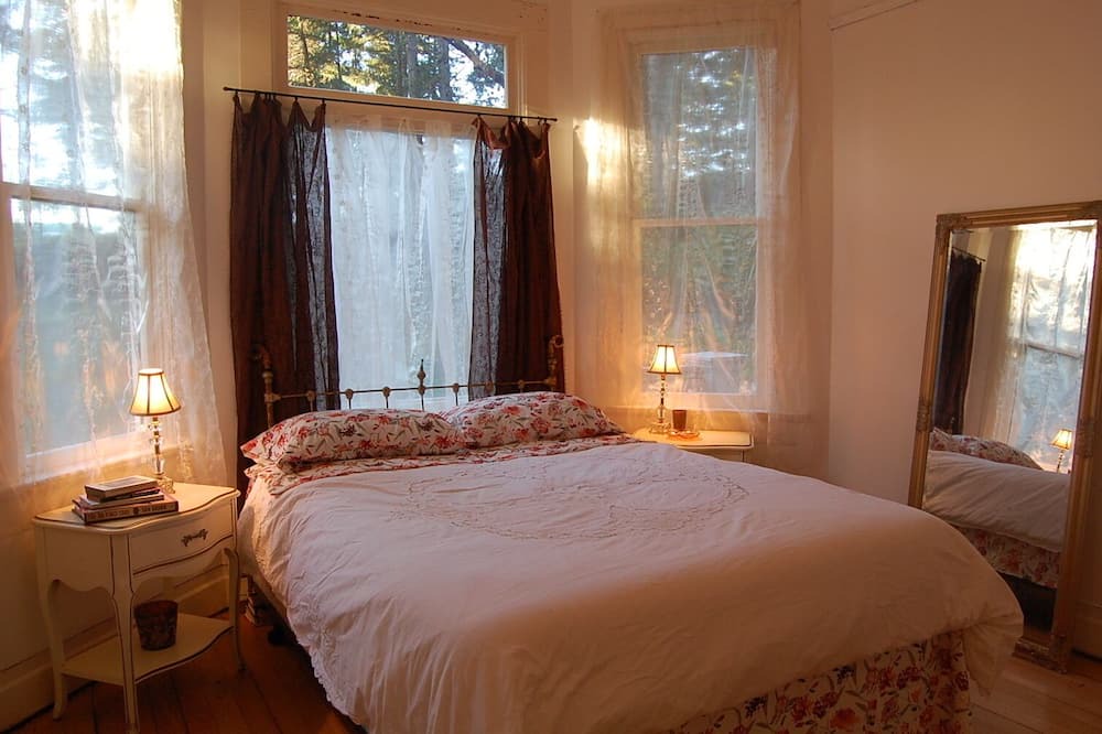 Photo of Others in Mayne Island