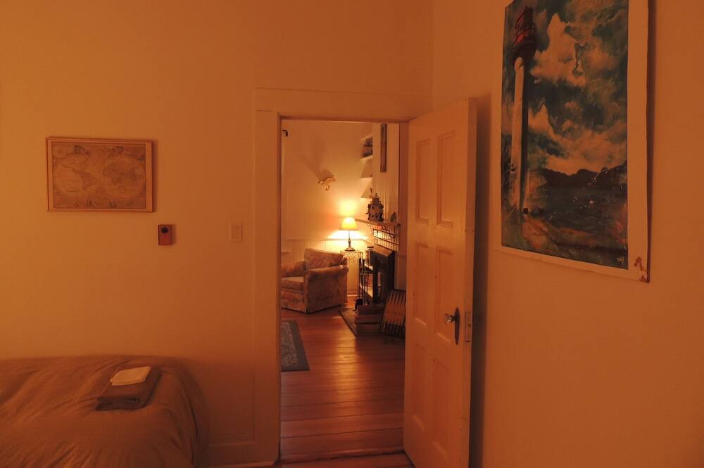 Photo of Bedroom in Mayne Island