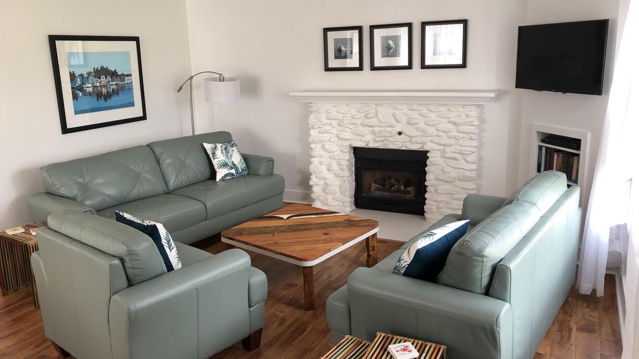 Photo of Livingroom in French River