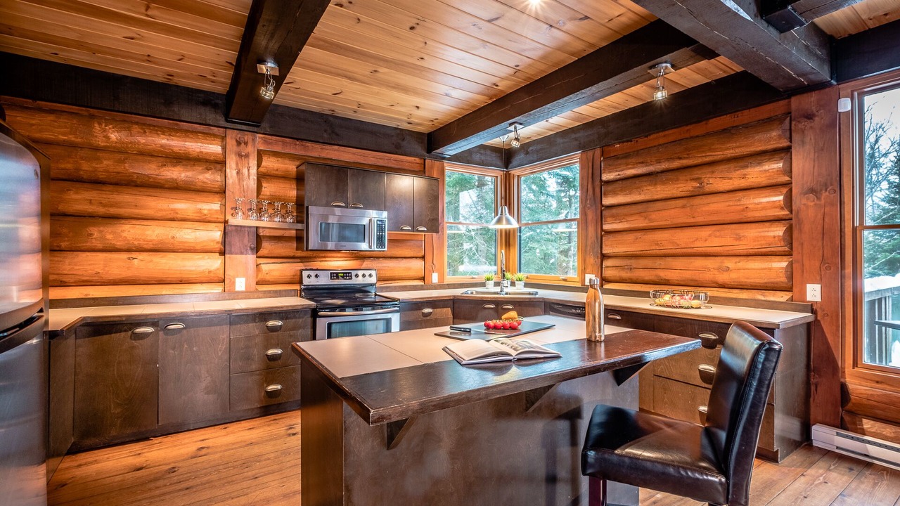 Photo of Kitchen in Lac Superieur Village
