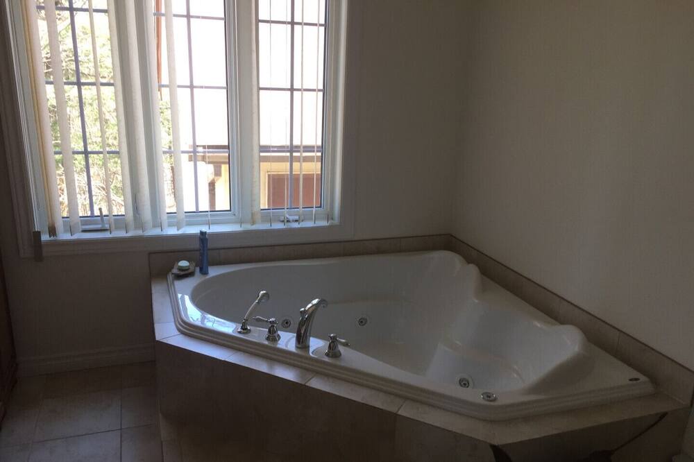 Photo of Bathroom in Orford