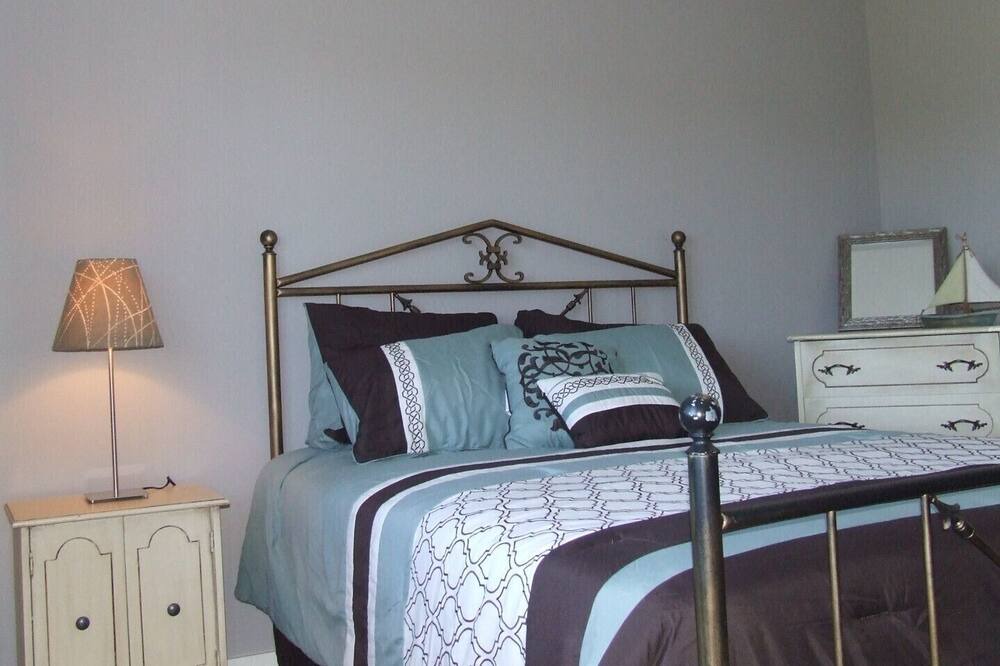 Photo of Bedroom in Brackley Beach