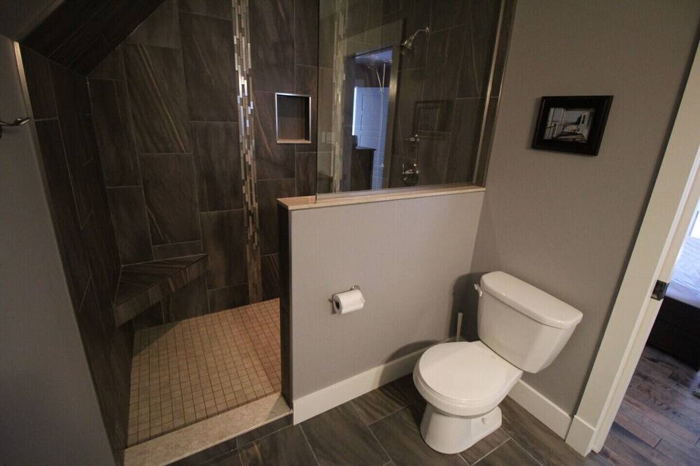 Photo of Bathroom in Brackley Beach
