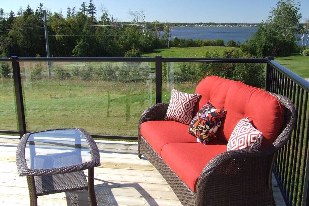 Photo of Patio Balcony in Brackley Beach