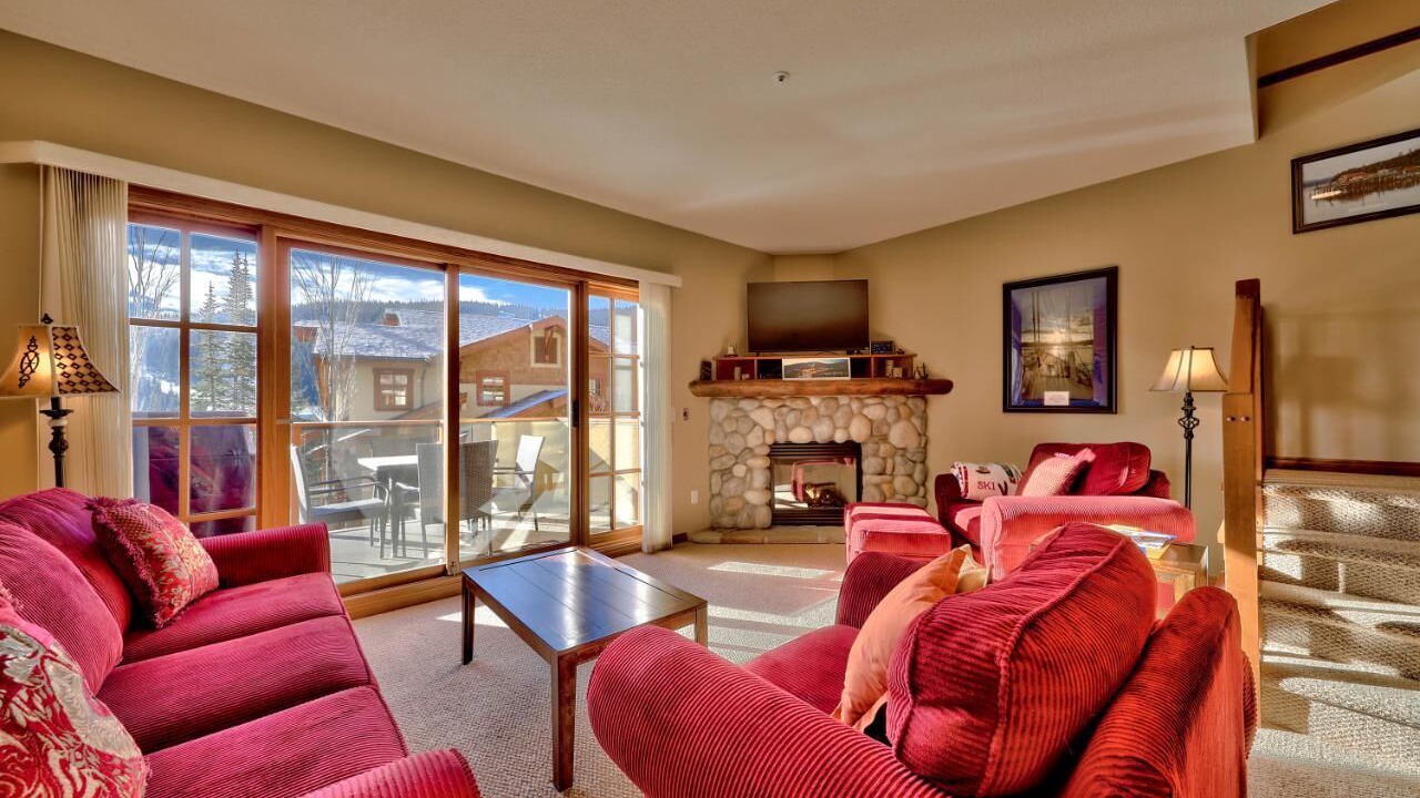 Photo of Livingroom in Sun Peaks