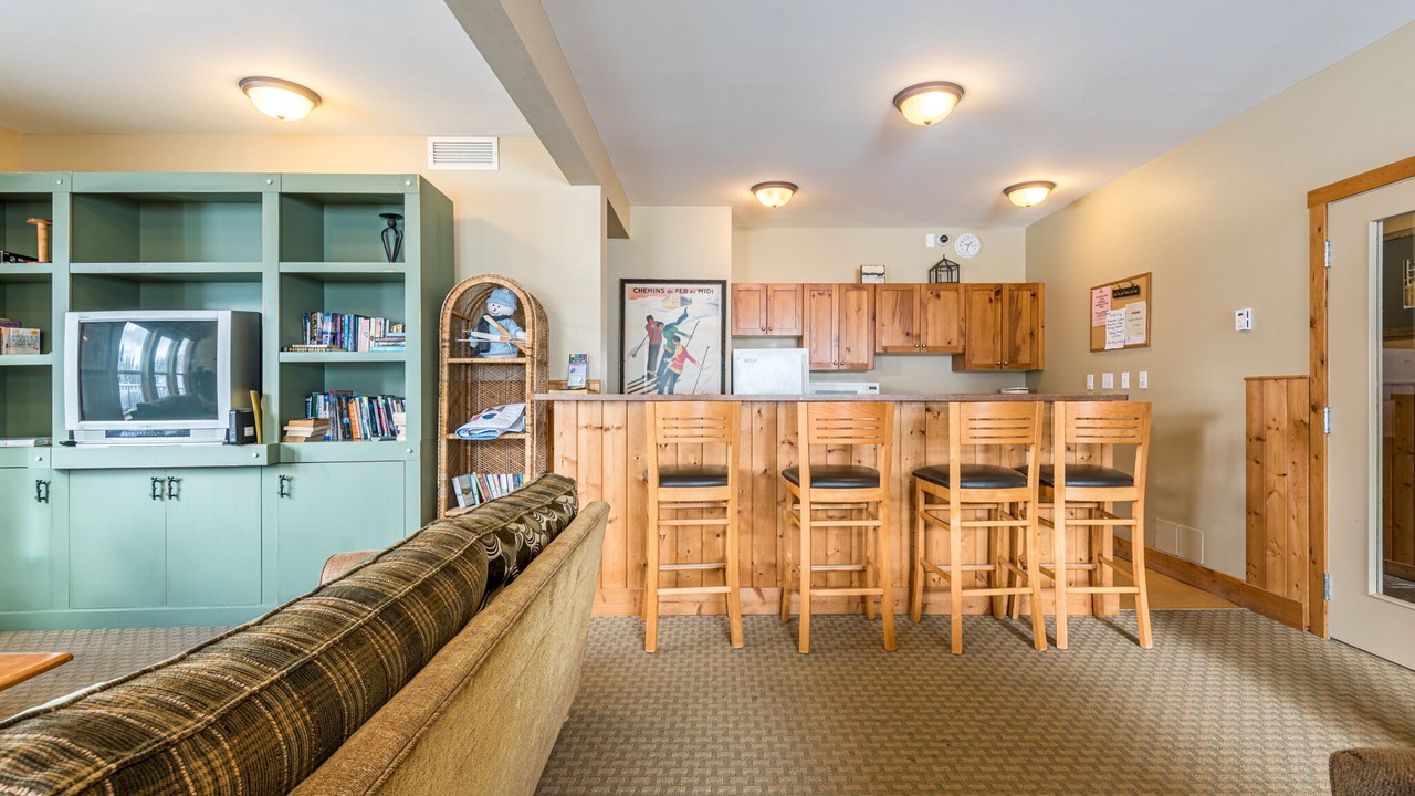 Photo of Livingroom in Silver Star Mountain