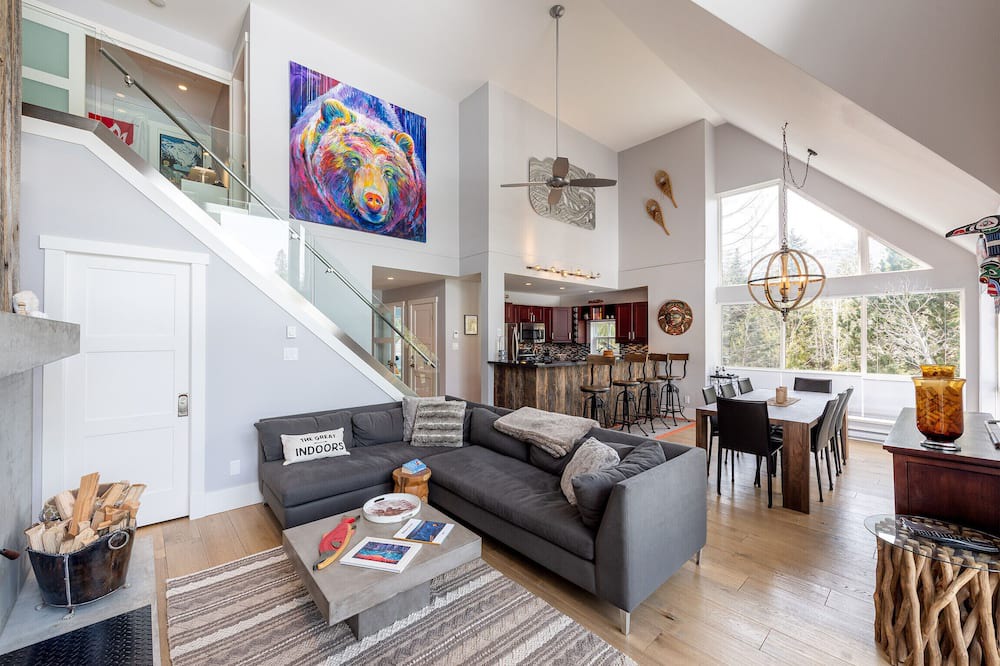 Photo of Livingroom in Blackcomb