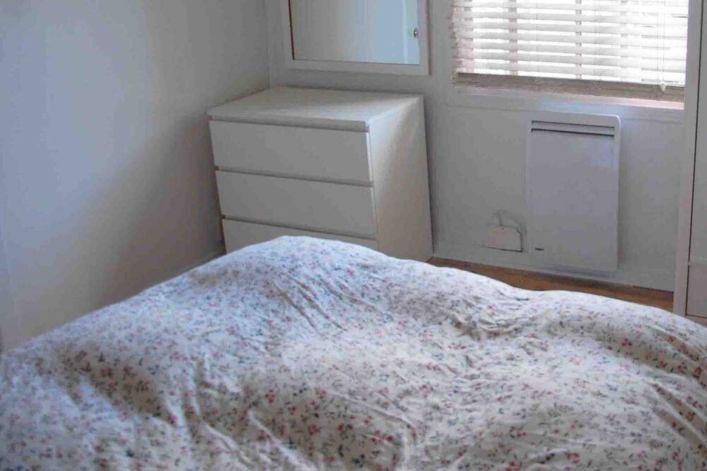 Photo of Bedroom in Mile-Ex