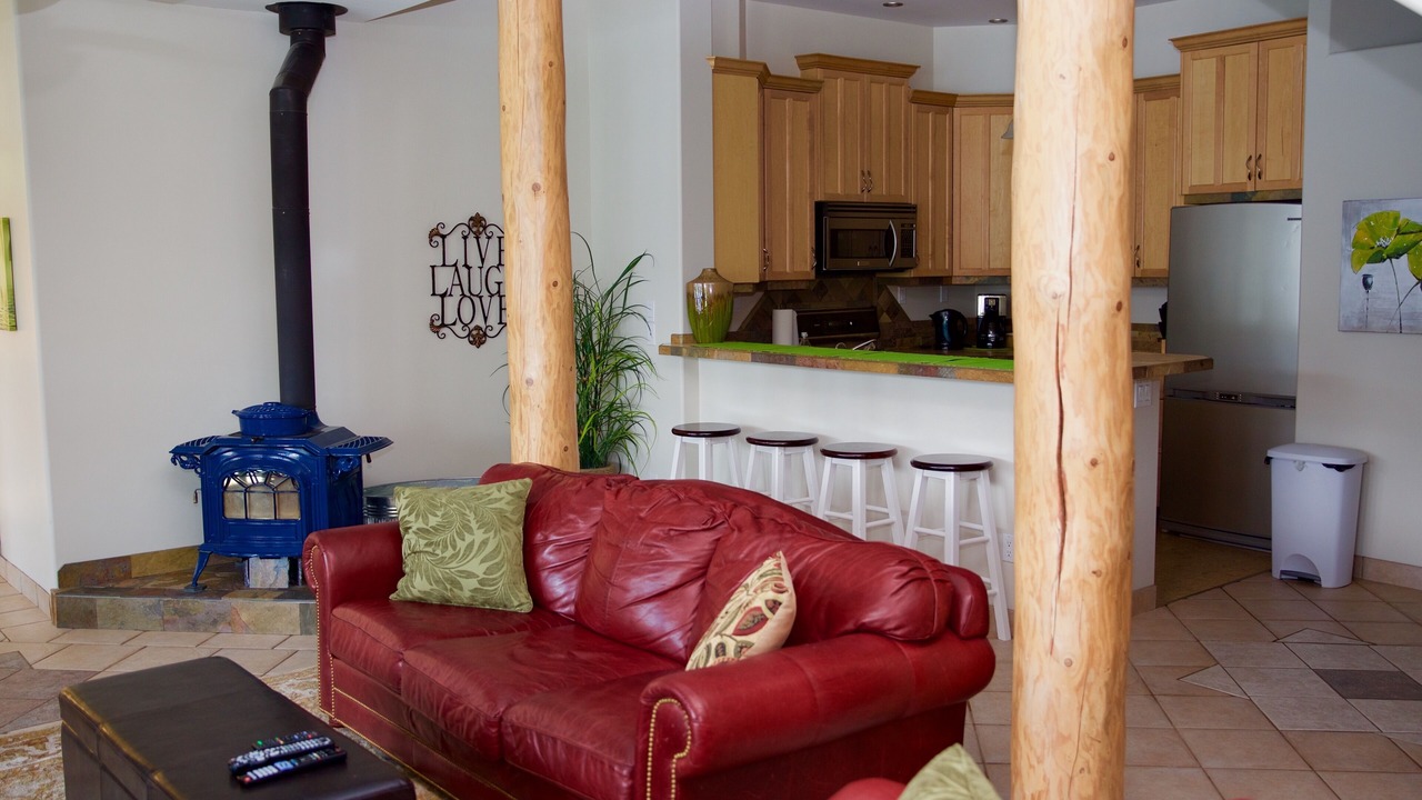 Photo of Livingroom in Christina Lake