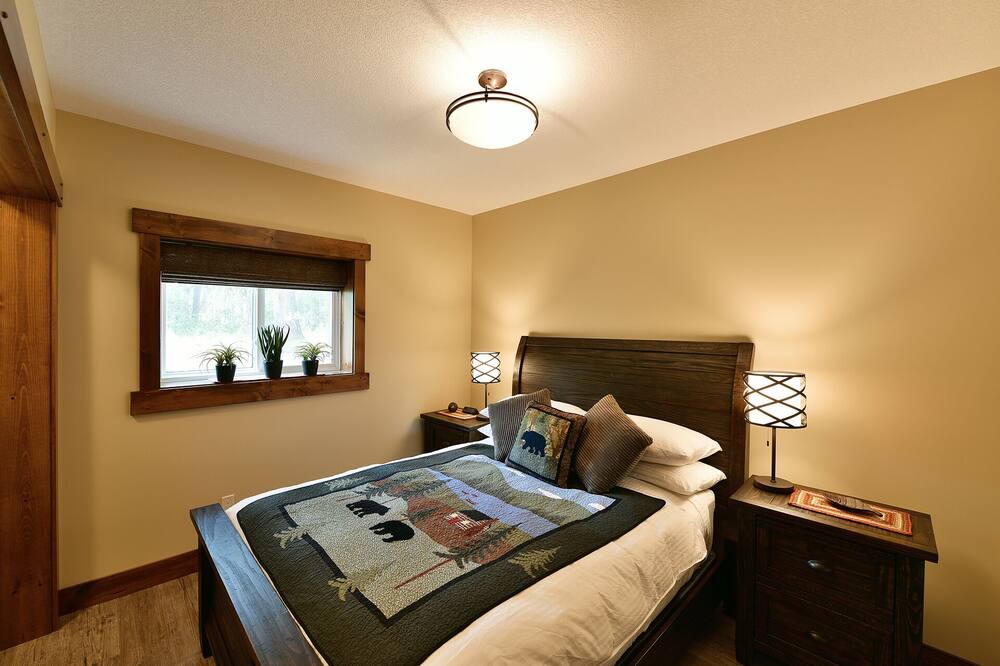 Photo of Bedroom in East Kootenay