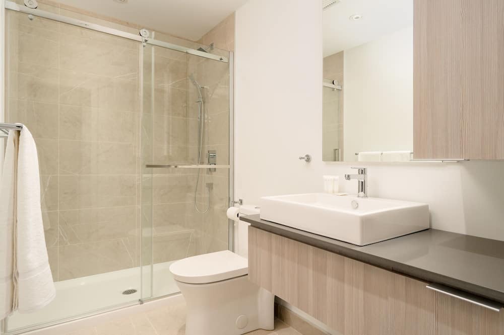 Photo of Bathroom in Griffintown