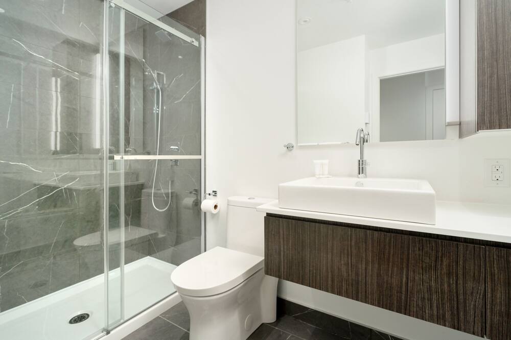 Photo of Bathroom in Griffintown