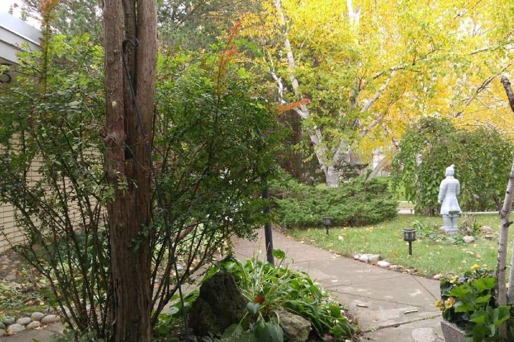 Photo of Outdoor in Bendale