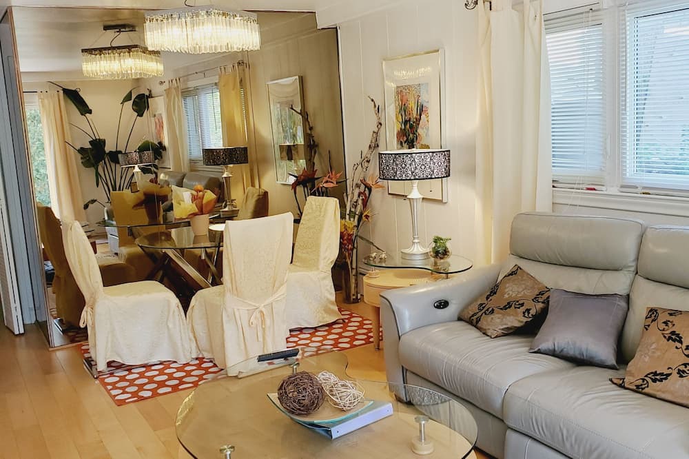 Photo of Livingroom in Bendale