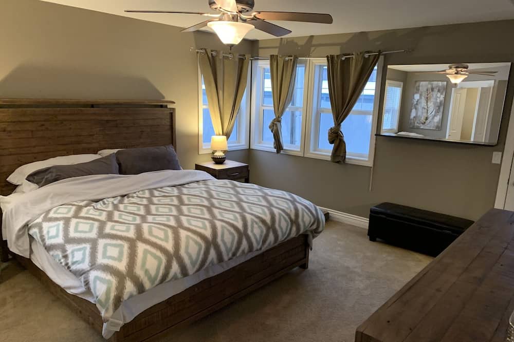Photo of Bedroom in Sicamous