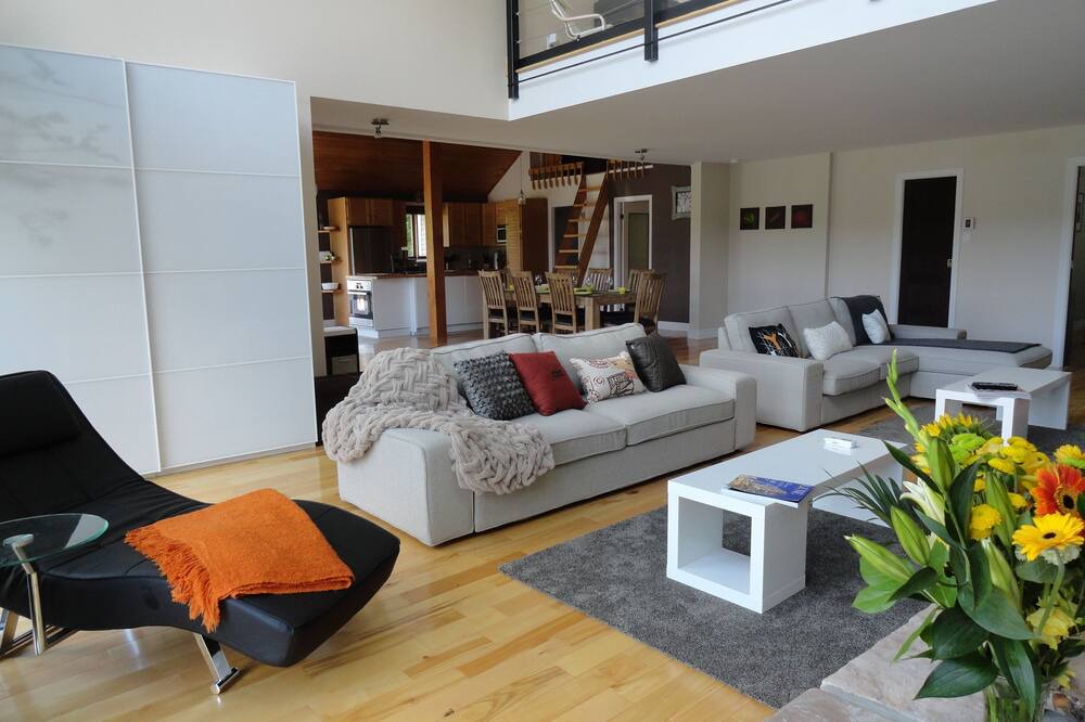 Photo of Livingroom in Lac Beauport