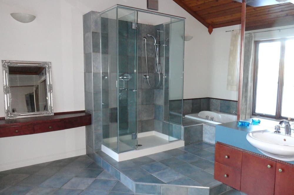 Photo of Bathroom in Lac Beauport