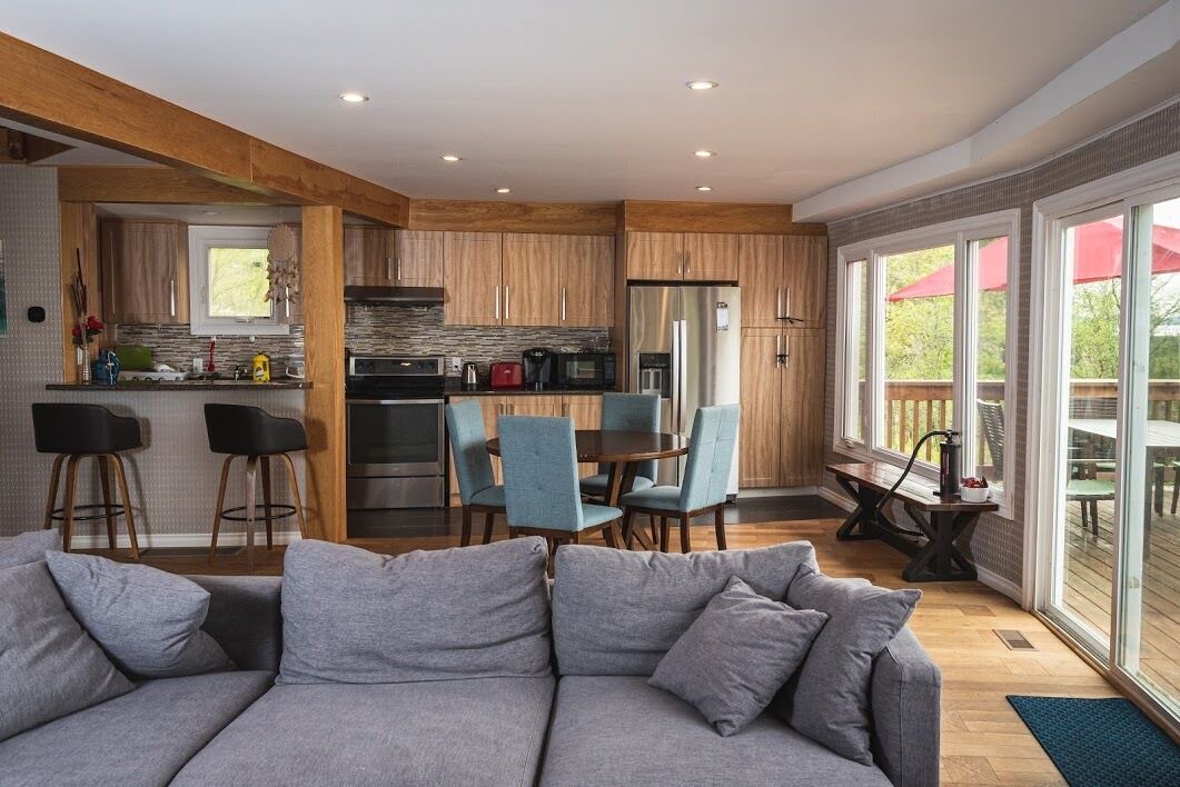 Photo of Livingroom in Scugog