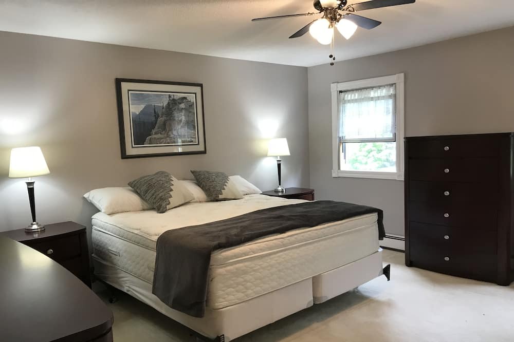 Photo of Bedroom in Sauble Beach