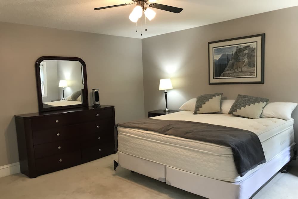 Photo of Bedroom in Sauble Beach