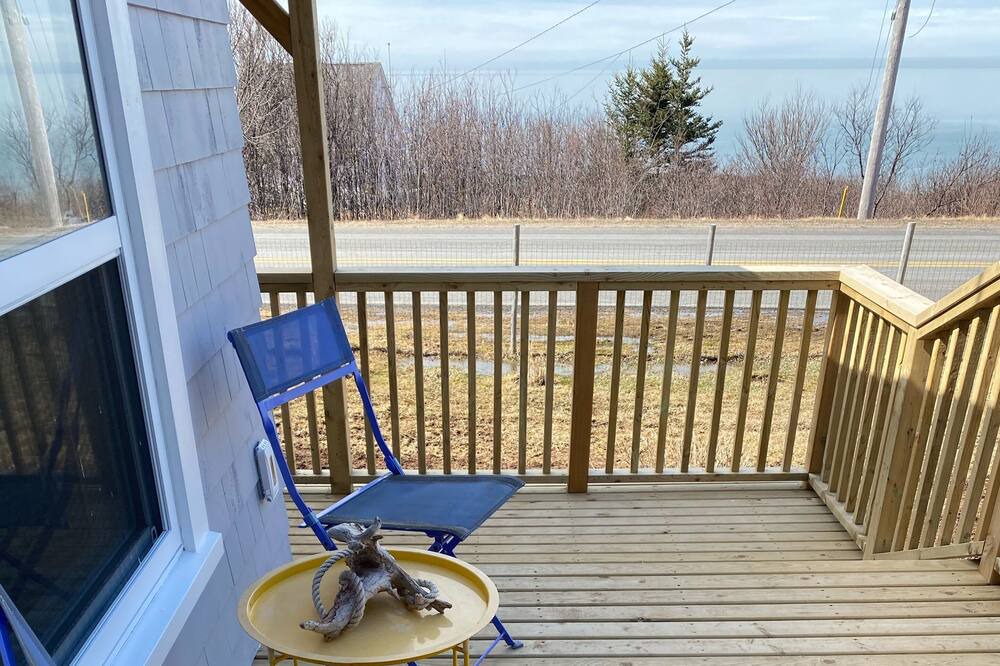 Photo of Patio Balcony in Parkers Cove