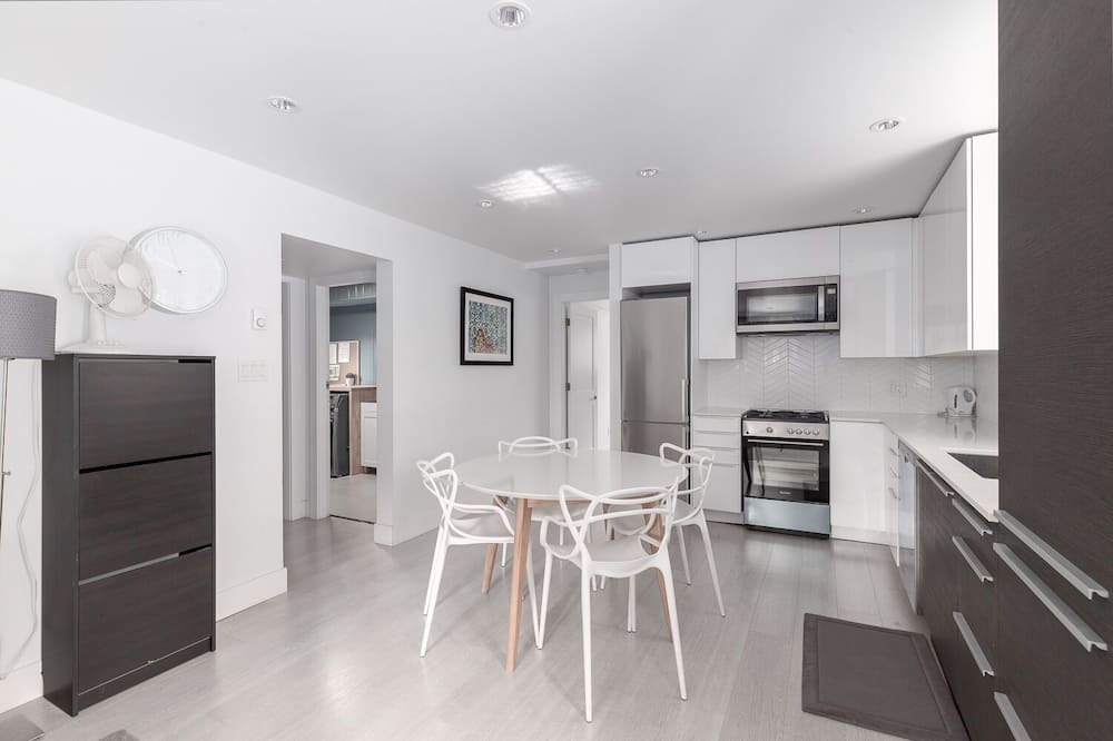 Photo of Kitchen in Garibaldi Highlands