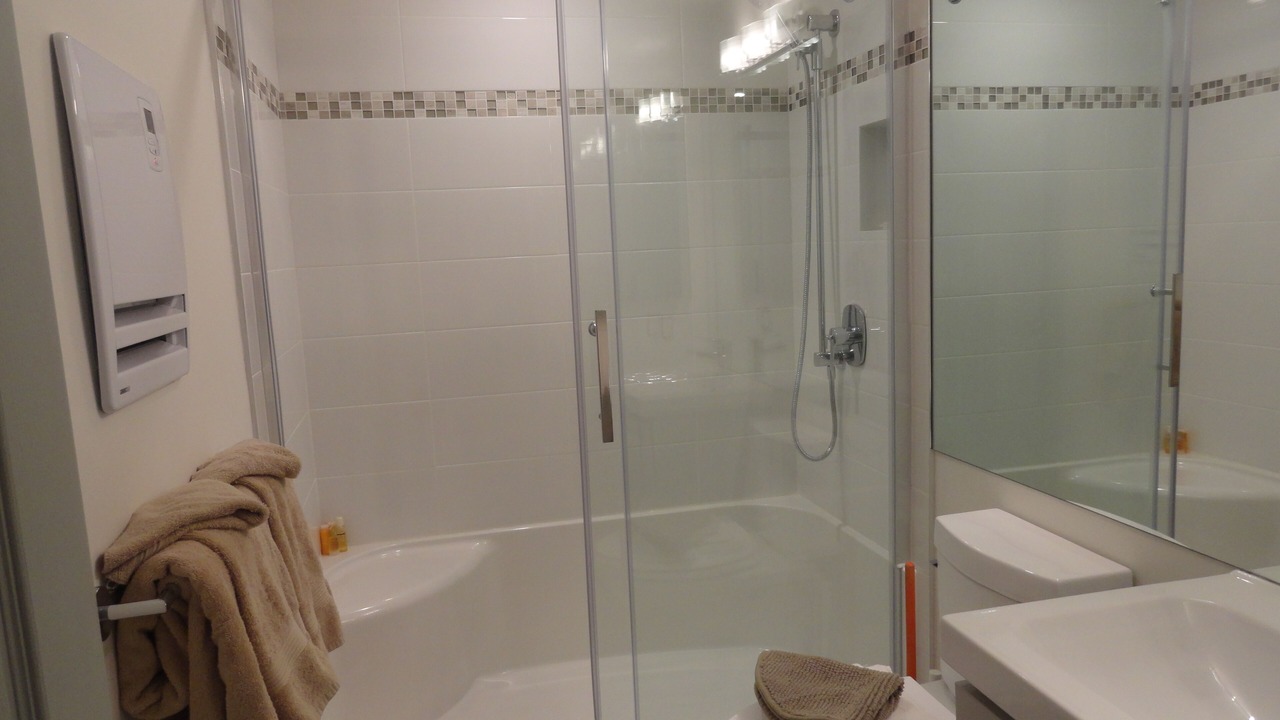 Photo of Bathroom in Upper Village