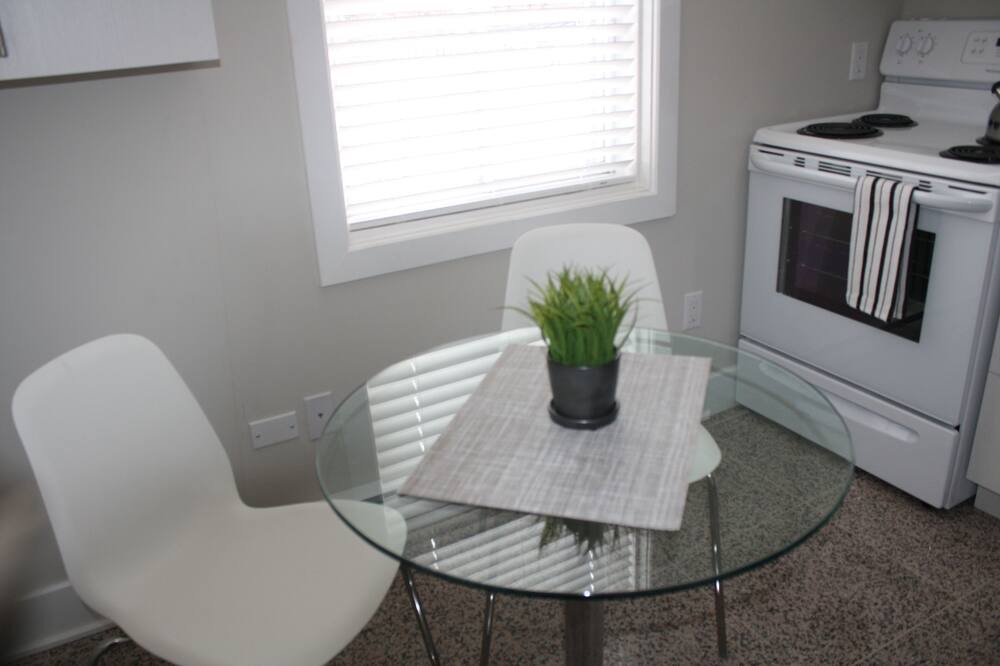 Photo of Kitchen in La Petite-Patrie