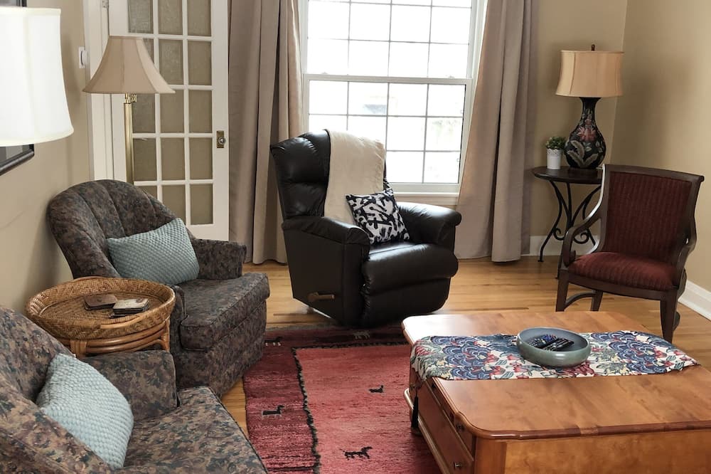 Photo of Bedroom in Dundas