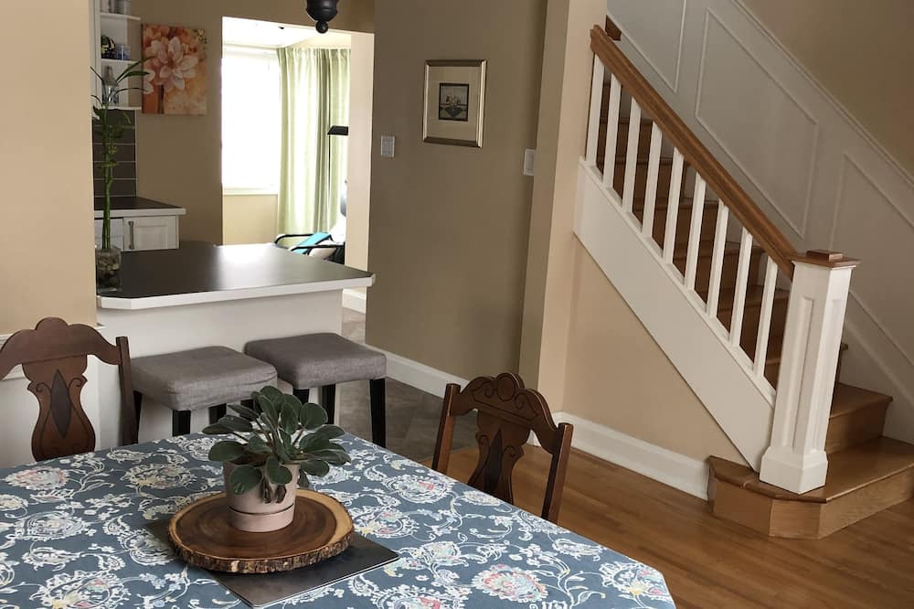 Photo of Bedroom in Dundas