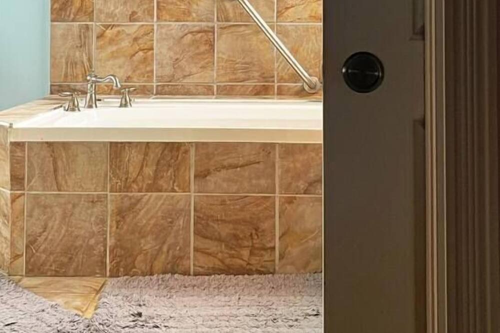 Photo of Bathroom in Cressy