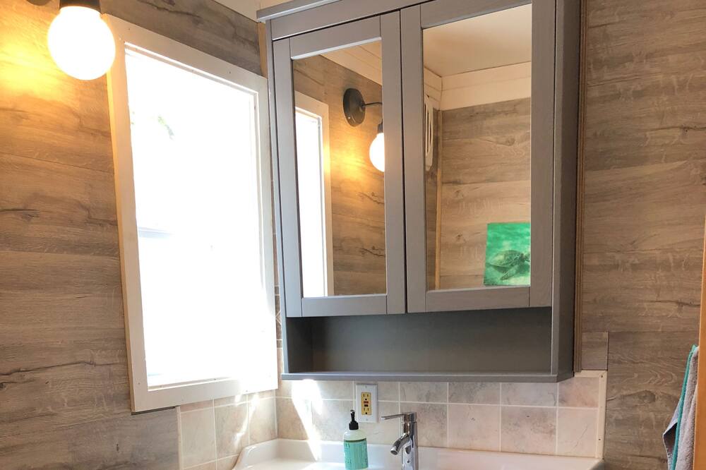Photo of Bathroom in Kingsburg