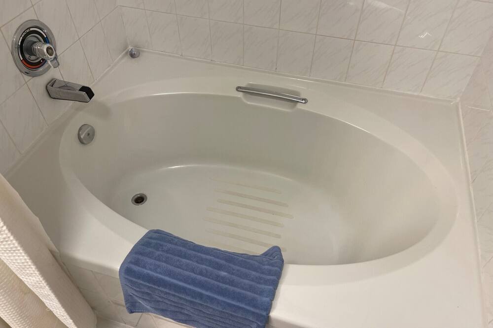Photo of Bathroom in Mahone Bay
