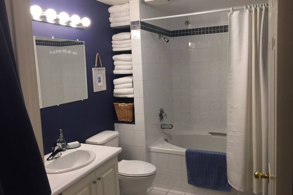 Photo of Bathroom in Mahone Bay
