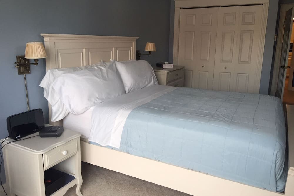 Photo of Bedroom in Mahone Bay