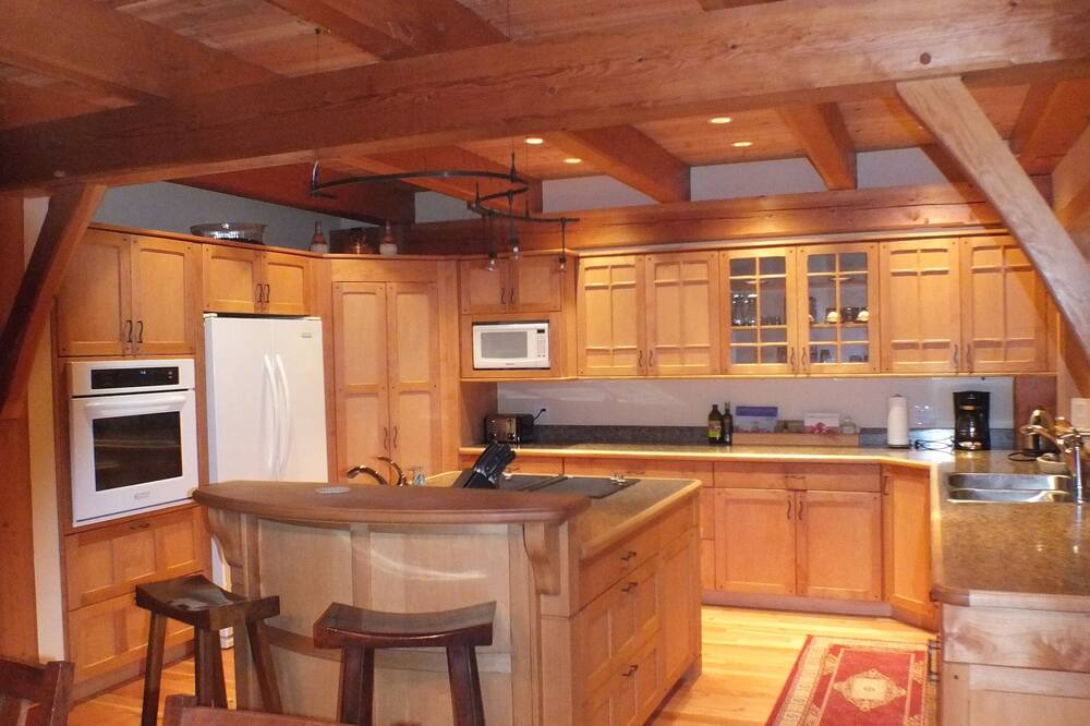 Photo of Kitchen in Tuwanek