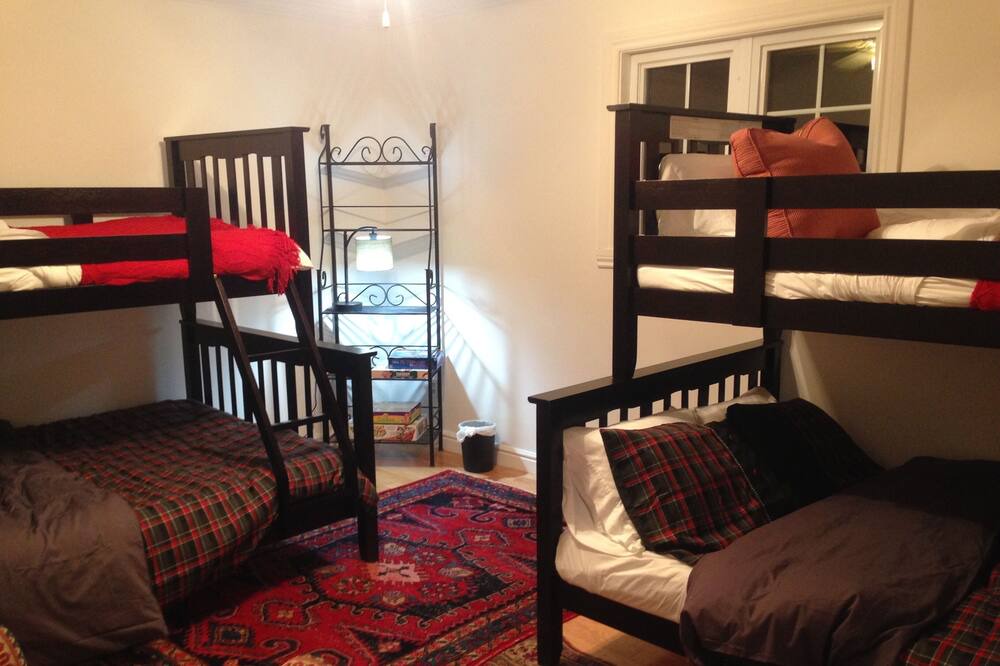 Photo of Bedroom in Mont-Tremblant Village