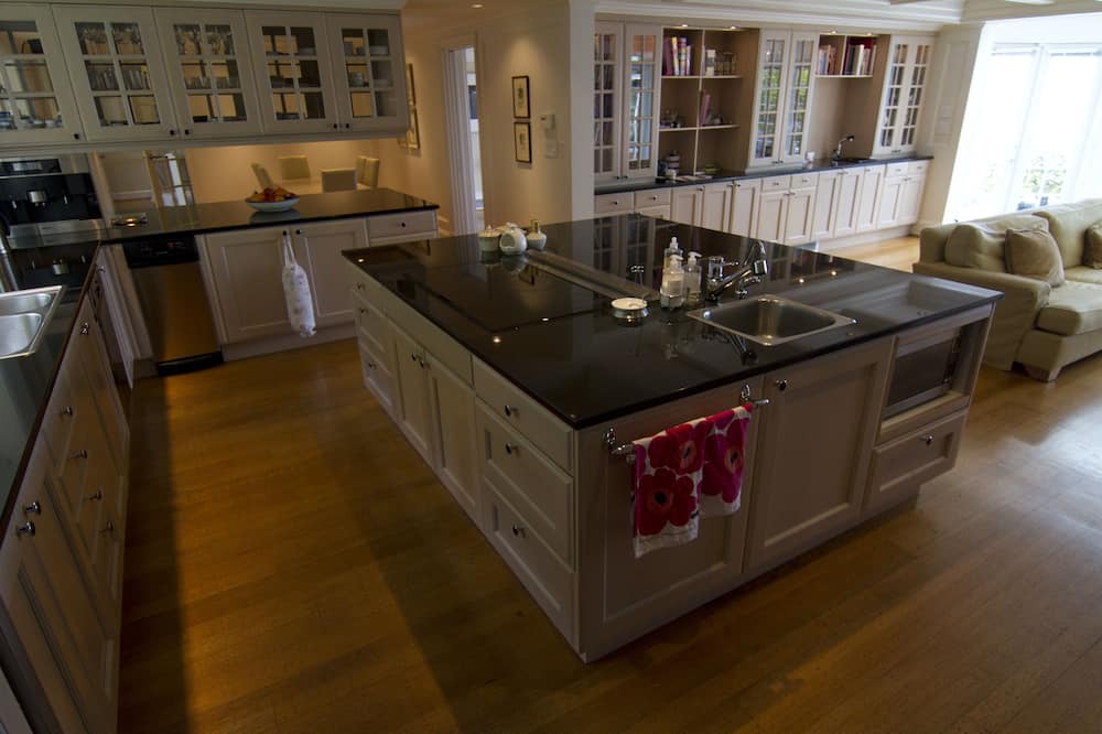 Photo of Kitchen in West Vancouver