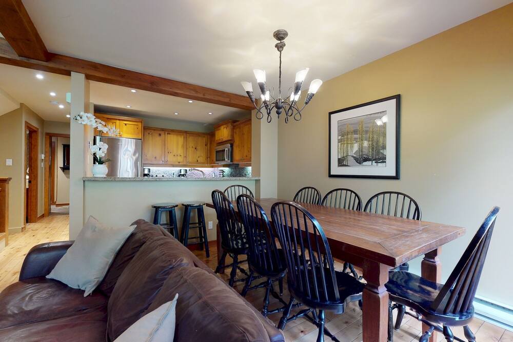 Photo of Livingroom in Blackcomb