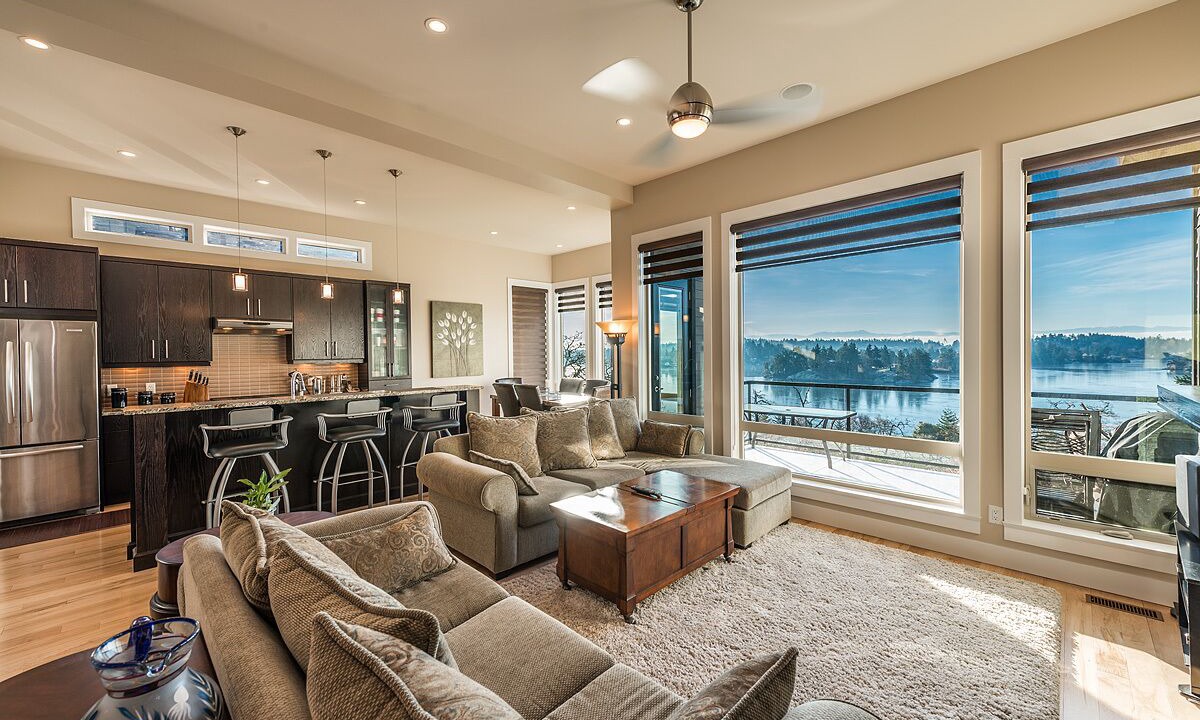 Photo of Livingroom in Saanich